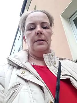 Snapshot of saharaheiss chatting on February 28, 2025, 1:58 pm saharaheiss online show from February 28, 2025, 1:58 pm