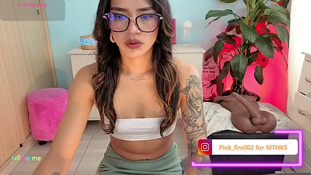 Snapshot of melisa_es chatting on November 19, 2025, 12:38 pm melisa es online show from November 19, 2025, 12:38 pm