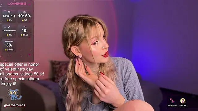 Snapshot of Chanel_Gill chatting on February 14, 2025, 6:29 pm Chanel Gill online show from February 14, 2025, 6:29 pm