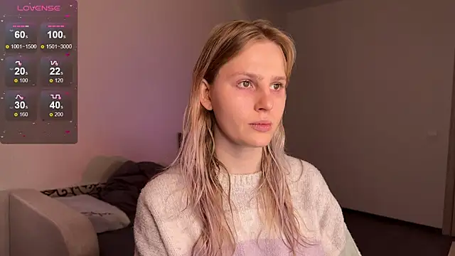 Snapshot of Chanel_Gill chatting on February 22, 2025, 1:02 pm Chanel Gill online show from February 22, 2025, 1:02 pm