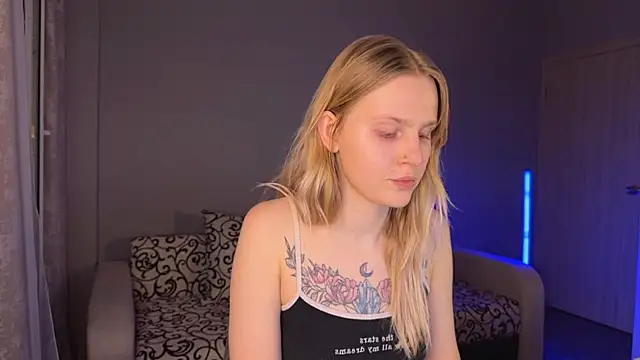 Snapshot of Chanel_Gill chatting on March 14, 2025, 2:53 am Chanel Gill online show from March 14, 2025, 2:53 am