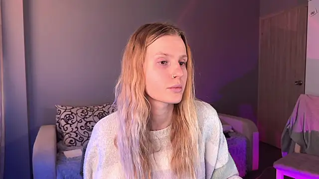 Snapshot of Chanel_Gill chatting on October 3, 2025, 7:54 am Chanel Gill online show from October 3, 2025, 7:54 am