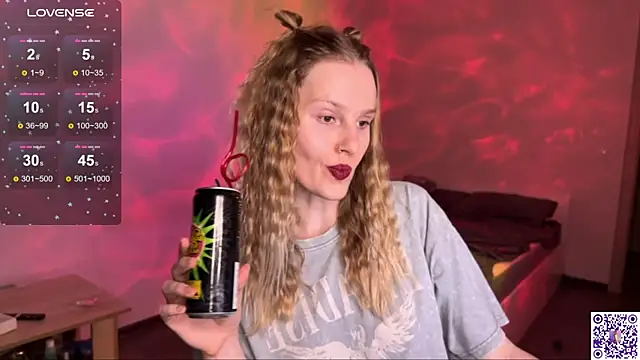 Snapshot of Chanel_Gill chatting on September 28, 2025, 6:26 pm Chanel Gill online show from September 28, 2025, 6:26 pm