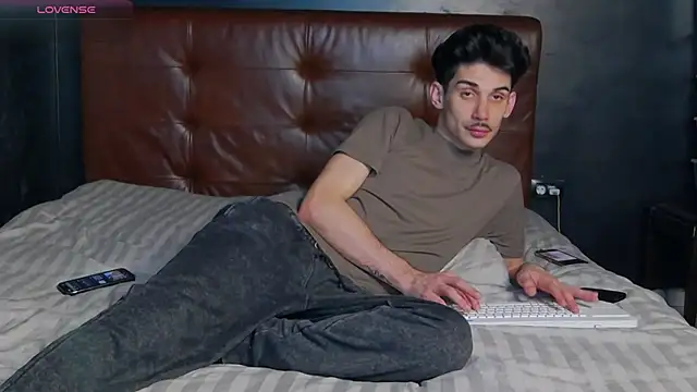 DanielCrush1 online show from March 15, 2026, 3:19 pm