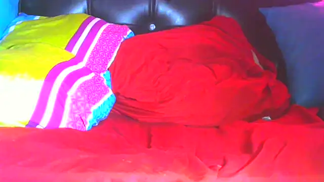 Snapshot of Queenofthenightx chatting on March 8, 2026, 4:38 am Queenofthenightx online show from March 8, 2026, 4:38 am