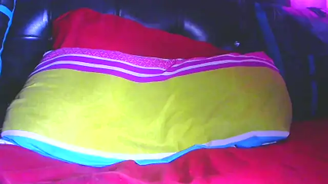 Snapshot of Queenofthenightx chatting on March 17, 2026, 9:23 am Queenofthenightx online show from March 17, 2026, 9:23 am