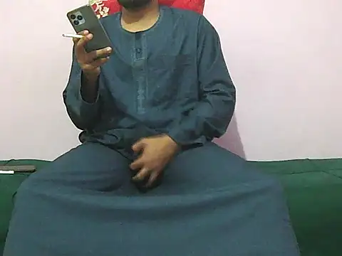 foxsanSs online show from December 13, 2025, 8:04 pm