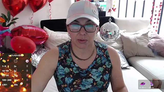 Myrnasexxx online show from February 18, 2025, 6:15 pm
