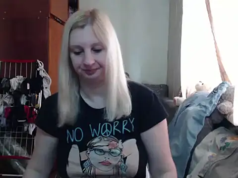 BustyBlond online show from March 19, 2025, 8:55 am