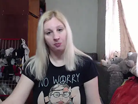 BustyBlond online show from March 18, 2025, 3:12 pm