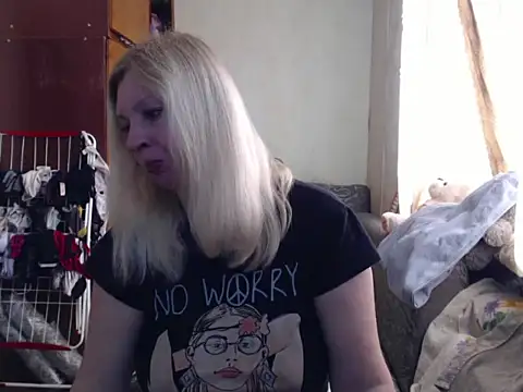 BustyBlond online show from March 19, 2025, 5:52 am