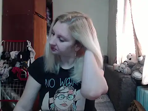 BustyBlond online show from March 20, 2025, 5:02 am