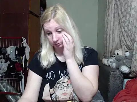 BustyBlond online show from March 19, 2025, 6:01 pm