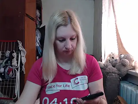 BustyBlond online show from March 17, 2025, 6:07 am