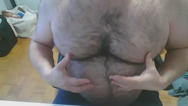 mikeyhotbear online show from January 13, 2026, 5:17 pm