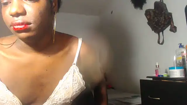 Snapshot of Kristal_Cox1 chatting on June 20, 2026, 11:37 am Kristal Cox1 online show from June 20, 2026, 11:37 am