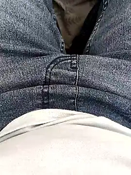 Elixire1 online show from March 11, 2026, 3:39 pm