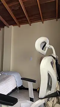 Snapshot of GabriSaenz chatting on October 31, 2025, 1:41 pm GabriSaenz online show from October 31, 2025, 1:41 pm