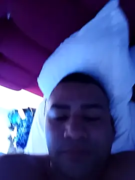 EISONREINA11 online show from October 27, 2025, 1:34 pm