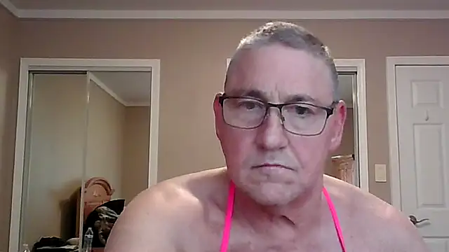 Snapshot of takeitall101 chatting on December 1, 2025, 2:18 pm takeitall101 online show from December 1, 2025, 2:18 pm