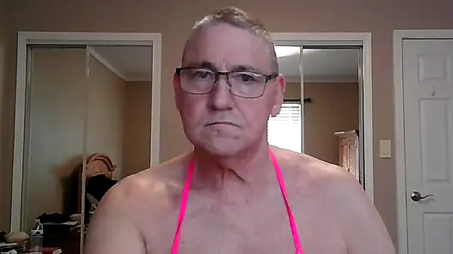 Snapshot of takeitall101 chatting on December 2, 2025, 2:19 pm takeitall101 online show from December 2, 2025, 2:19 pm