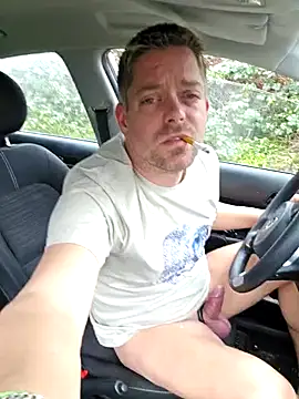 Trucker Hunter online show from December 6, 2024, 1:49 pm