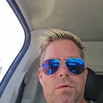 Snapshot of Trucker_Hunter chatting on July 11, 2026, 12:05 pm Trucker Hunter online show from July 11, 2026, 12:05 pm