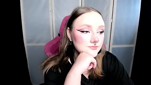 Snapshot of YourDyingBride chatting on October 25, 2025, 12:32 am YourDyingBride online show from October 25, 2025, 12:32 am