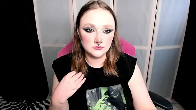 Snapshot of YourDyingBride chatting on October 18, 2025, 9:17 pm YourDyingBride online show from October 18, 2025, 9:17 pm