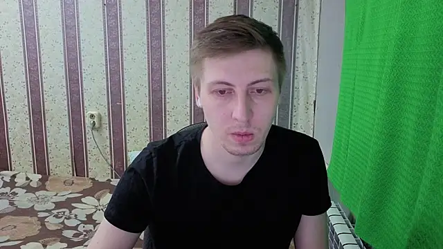 Snapshot of darienlarge chatting on March 10, 2026, 4:55 pm darienlarge online show from March 10, 2026, 4:55 pm