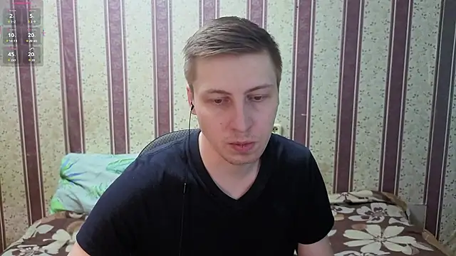 Snapshot of darienlarge chatting on February 8, 2026, 7:11 pm darienlarge online show from February 8, 2026, 7:11 pm