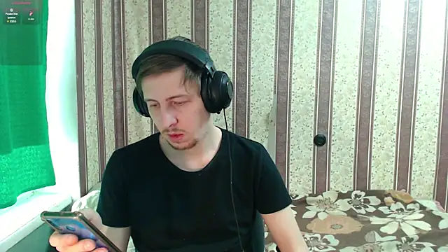 Snapshot of darienlarge chatting on November 11, 2025, 11:38 am darienlarge online show from November 11, 2025, 11:38 am