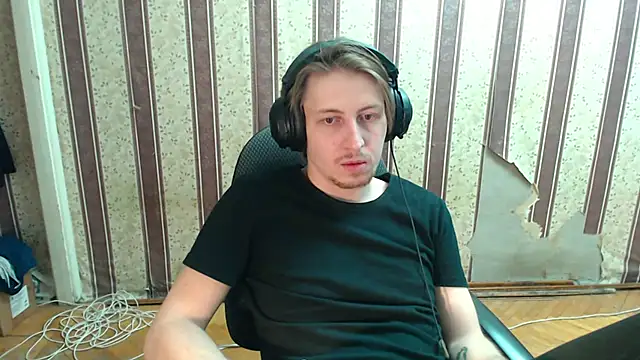 Snapshot of darienlarge chatting on October 11, 2025, 5:52 am darienlarge online show from October 11, 2025, 5:52 am