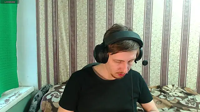 Snapshot of darienlarge chatting on November 13, 2025, 11:58 am darienlarge online show from November 13, 2025, 11:58 am