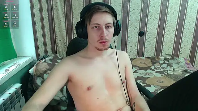 Snapshot of darienlarge chatting on November 10, 2025, 12:32 pm darienlarge online show from November 10, 2025, 12:32 pm