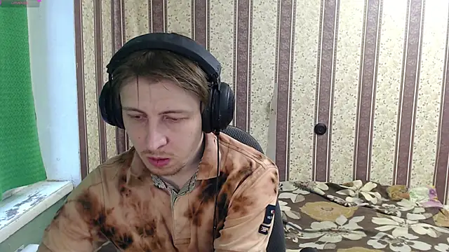 Snapshot of darienlarge chatting on November 26, 2025, 10:26 am darienlarge online show from November 26, 2025, 10:26 am