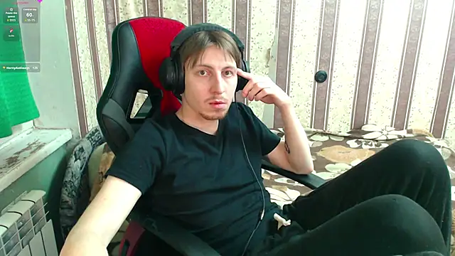 Snapshot of darienlarge chatting on November 30, 2025, 4:08 pm darienlarge online show from November 30, 2025, 4:08 pm