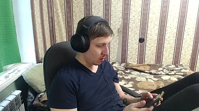 Snapshot of darienlarge chatting on November 1, 2025, 9:03 am darienlarge online show from November 1, 2025, 9:03 am