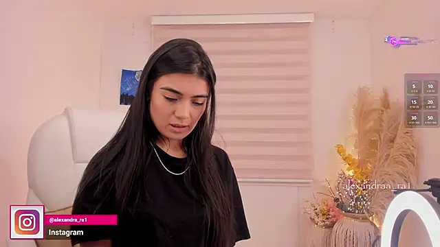 Alexandra ra online show from November 28, 2025, 9:48 pm