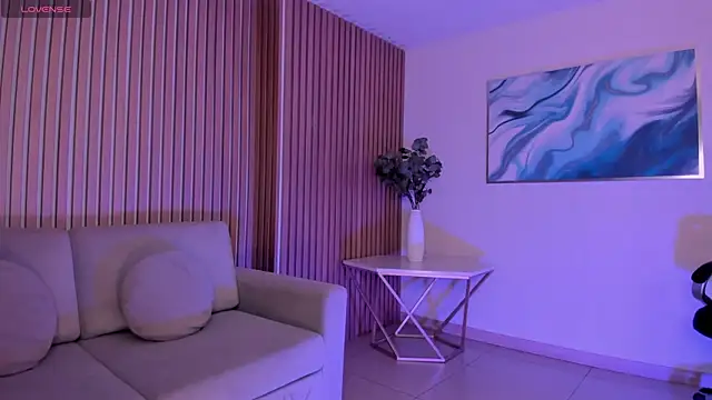 Snapshot of ErikaBenz_ chatting on February 7, 2026, 12:35 pm ErikaBenz online show from February 7, 2026, 12:35 pm