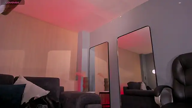 Snapshot of ErikaBenz_ chatting on February 15, 2026, 12:15 pm ErikaBenz online show from February 15, 2026, 12:15 pm