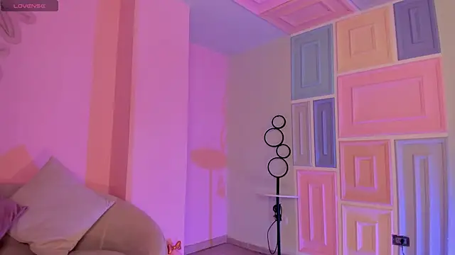 ErikaBenz  online show from November 20, 2025, 12:28 pm