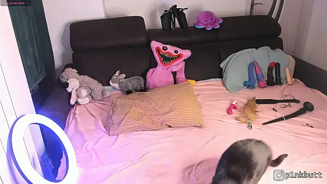 HelenGoat online show from February 10, 2026, 3:44 pm