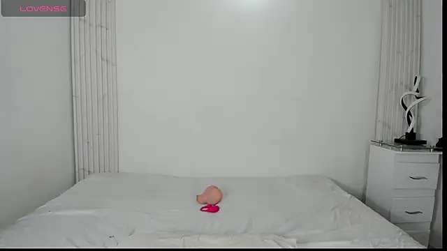 Snapshot of dollpamela chatting on October 20, 2025, 2:50 pm dollpamela online show from October 20, 2025, 2:50 pm