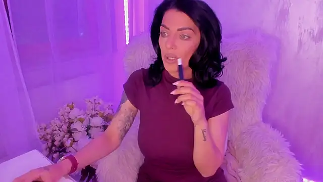 ElisaBaxter online show from April 30, 2026, 3:24 am