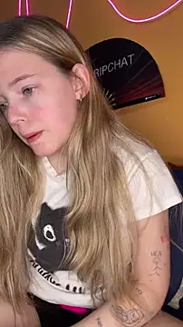 Snapshot of -veranito- chatting on November 27, 2025, 9:04 pm -veranito- online show from November 27, 2025, 9:04 pm