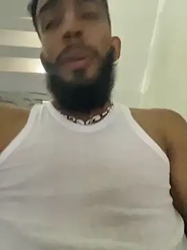 Alessandro  Rossi online show from November 22, 2025, 7:57 pm