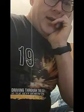 AnnualSunrise online show from November 3, 2025, 7:28 pm