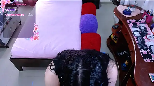 lufek23 online show from February 27, 2025, 4:54 pm