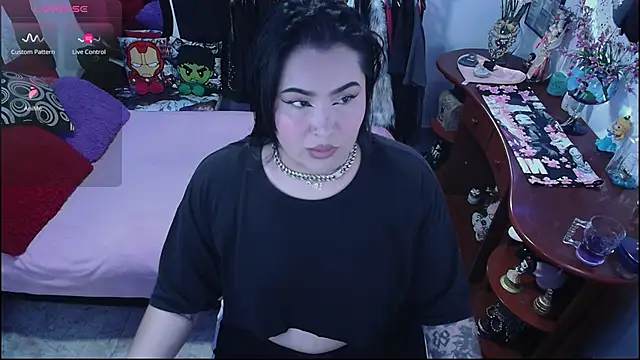 lufek23 online show from October 23, 2025, 12:26 pm